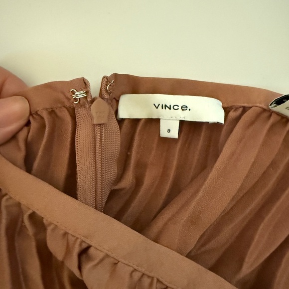 Vince Pleated Midi Skirt Satiny Asymmetrical Fall Dusty Rose Copper Women’s 8 - Picture 11 of 11